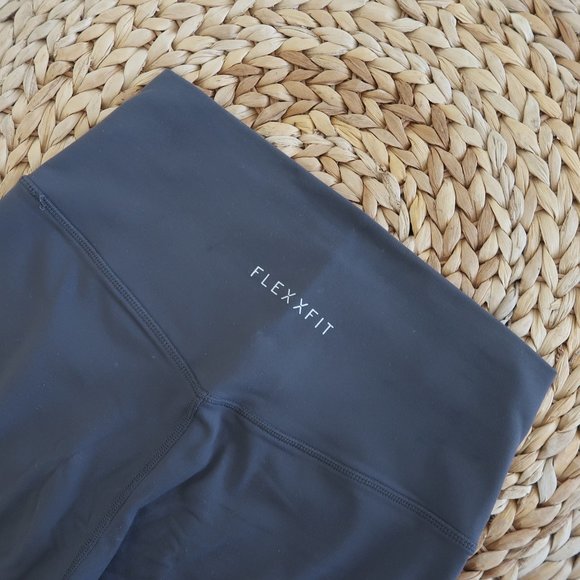 FLEXXFIT Workout Leggings - Picture 4 of 5